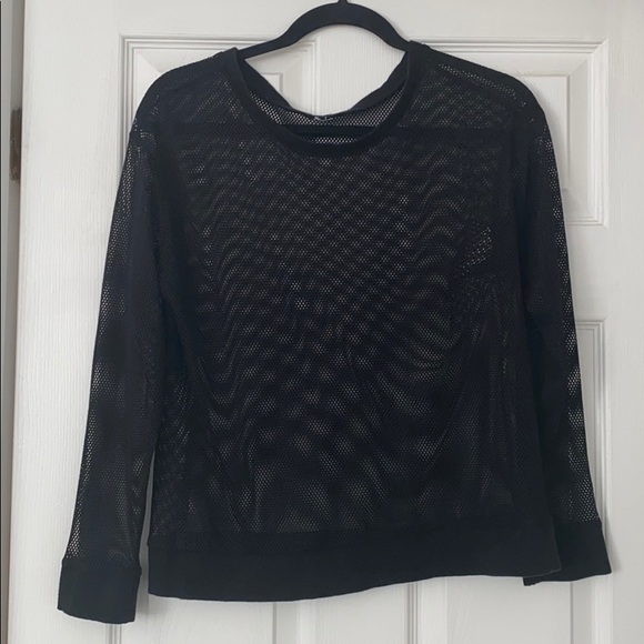 Wide neck mesh top - Picture 3 of 3